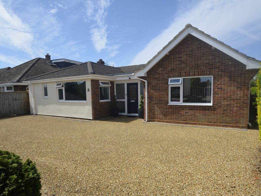 3 bed detached bungalow for sale in Rosemary Avenue, Old Felixstowe