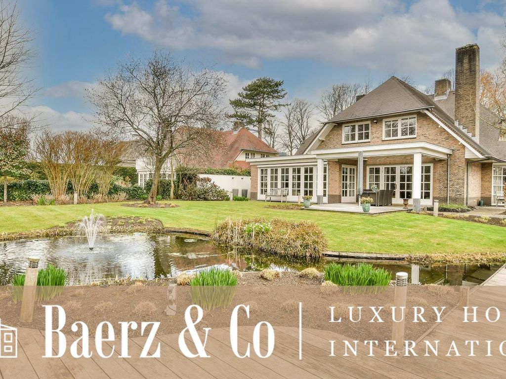 4 bed country house for sale in Achttienhontpad 1, 2361 Mg Warmond