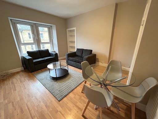 1 bed flat to rent in Albert Street, Edinburgh EH7, £850 pcm - Zoopla