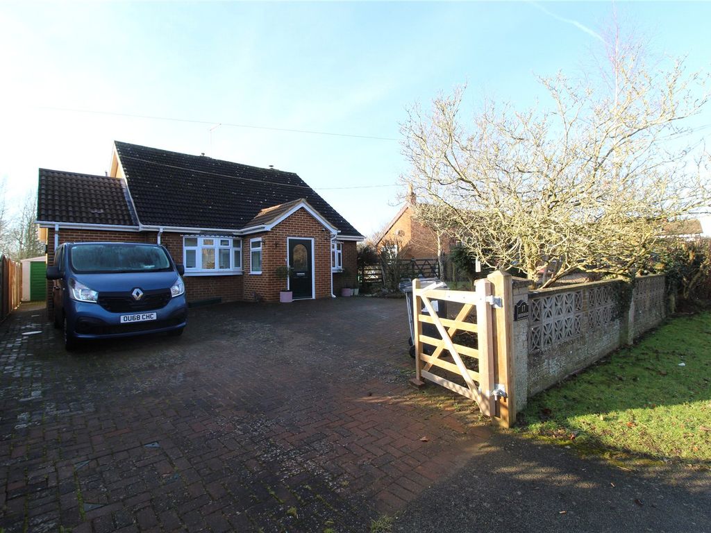 4 bed detached house for sale in Hinton Road, Woodford Halse