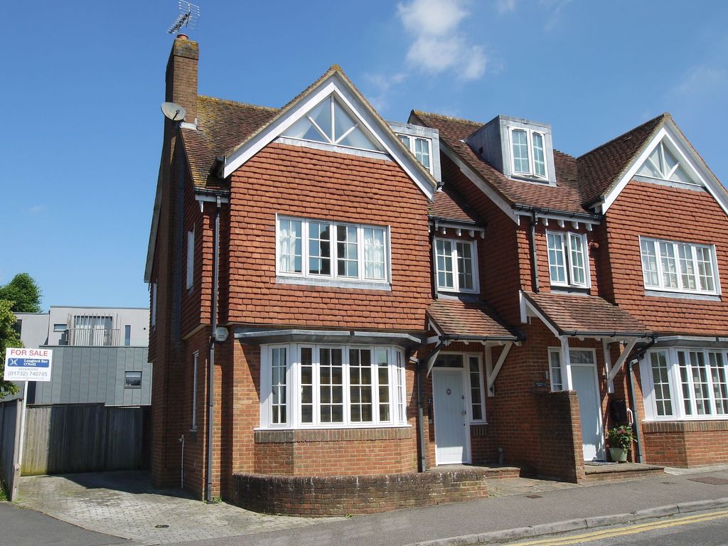 3 bed semidetached house for sale in Rockdale Mews, Rockdale Road