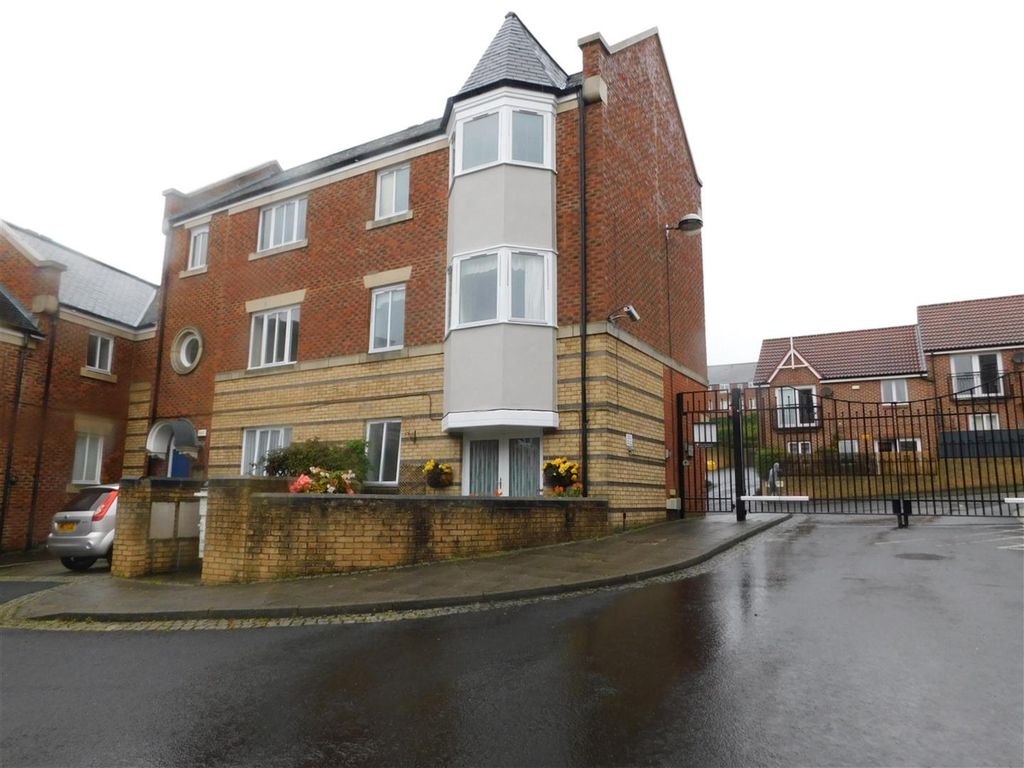 2 bed flat to rent in Union Street, North Shields NE30 Zoopla