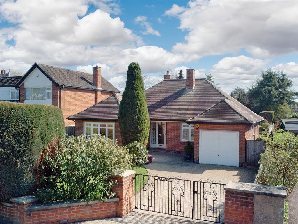 3 bed detached bungalow for sale in Haslemere Road, Long Eaton