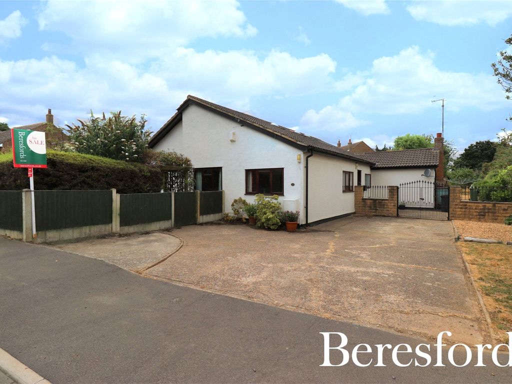 5 bed bungalow for sale in Maldon Road, Great Totham CM9 Zoopla
