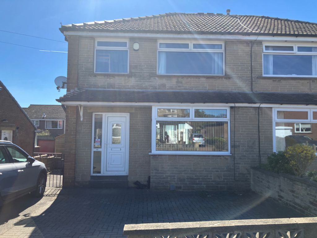 3 bed semidetached house for sale in Roman Avenue, Outlane