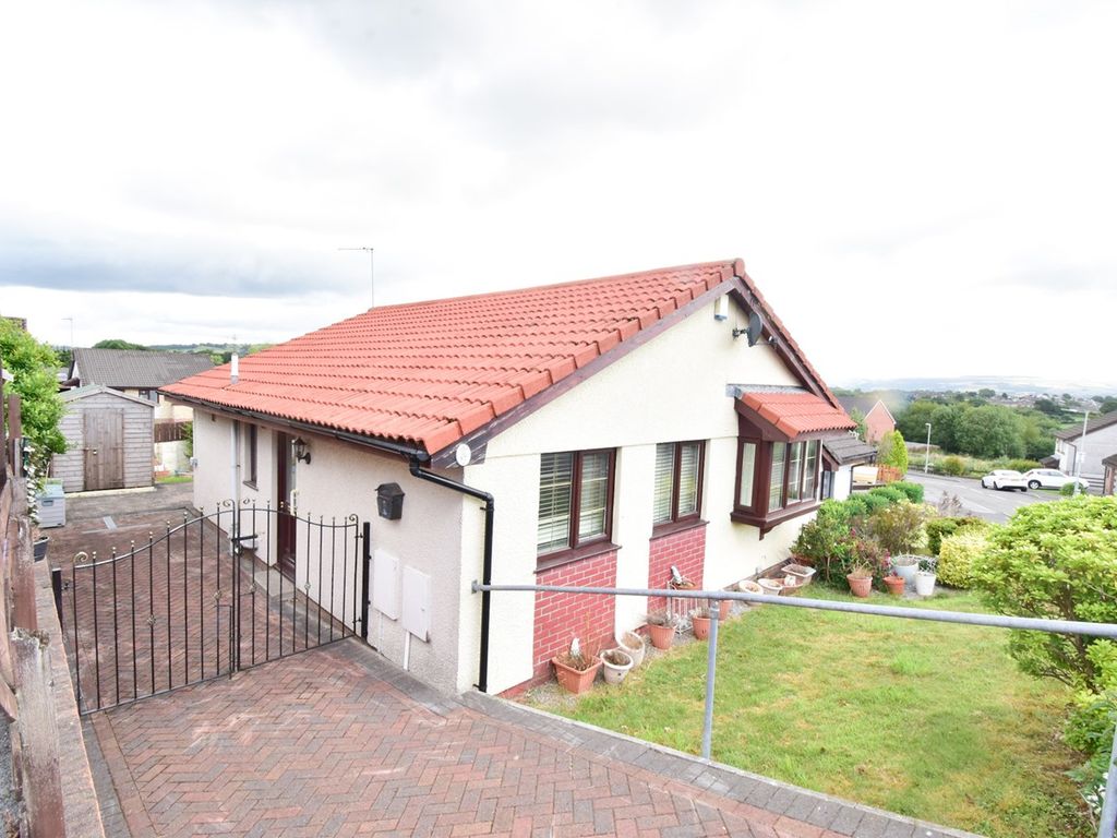 3 bed semidetached bungalow for sale in Lon Brynawel, Llansamlet