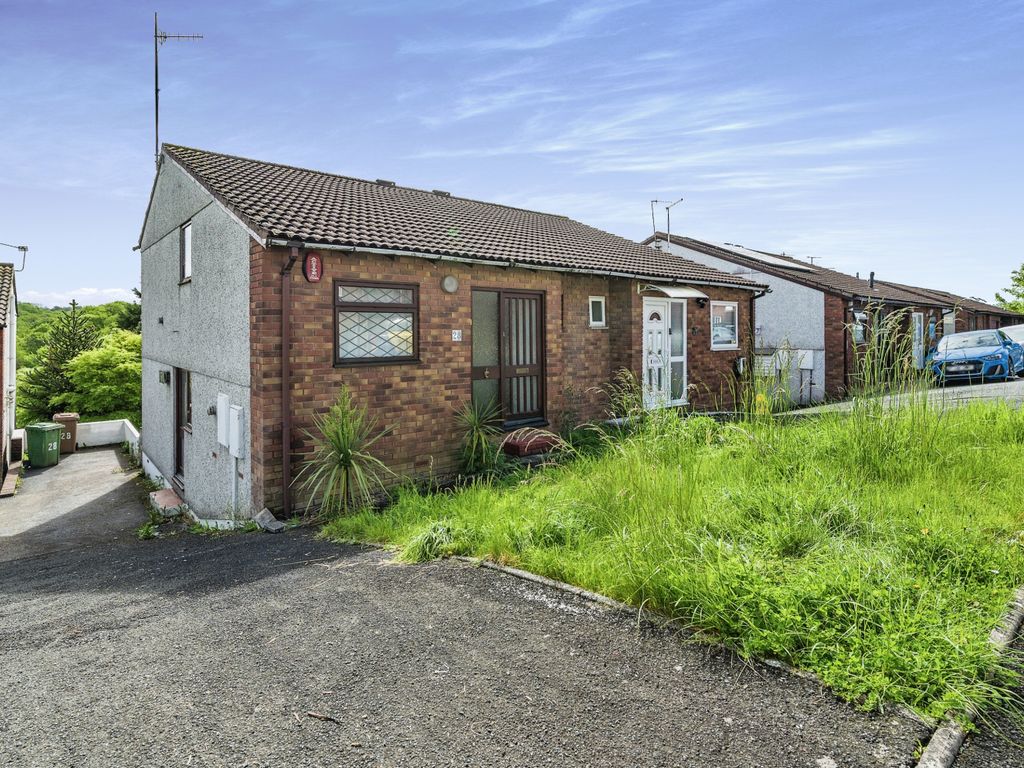 3 bed semidetached house for sale in Tucker Close, Weston Mill