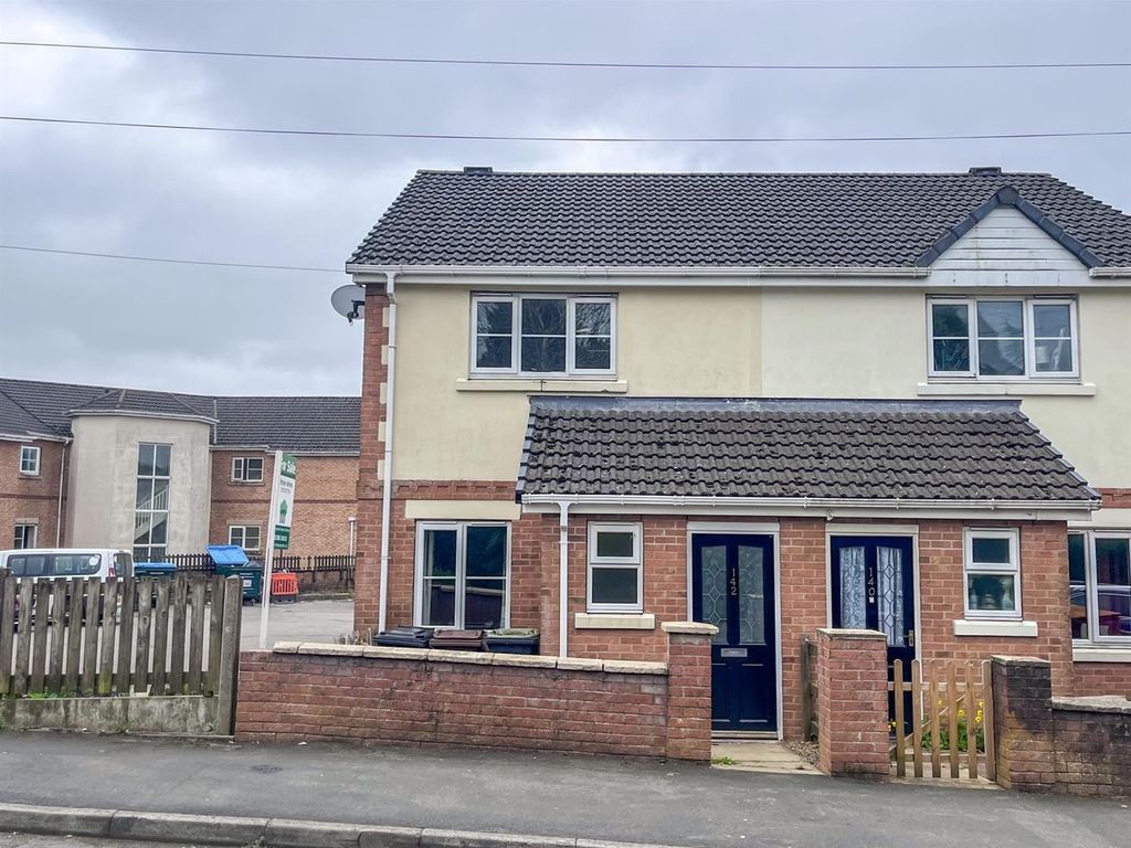 2 bed end terrace house for sale in Granby Road, Buxton SK17, £134,995