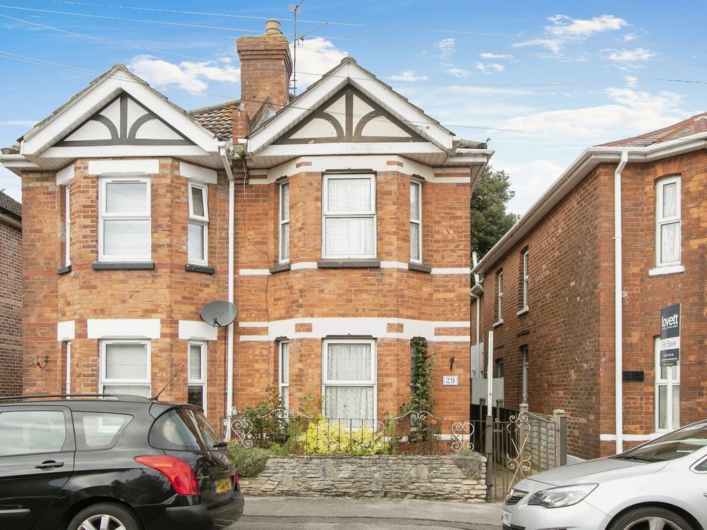 3 bed semidetached house for sale in Rebbeck Road,