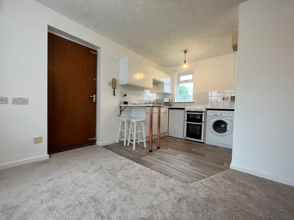 1 bed flat to rent in Littlecote Drive, Erdington, Birmingham B23 Zoopla