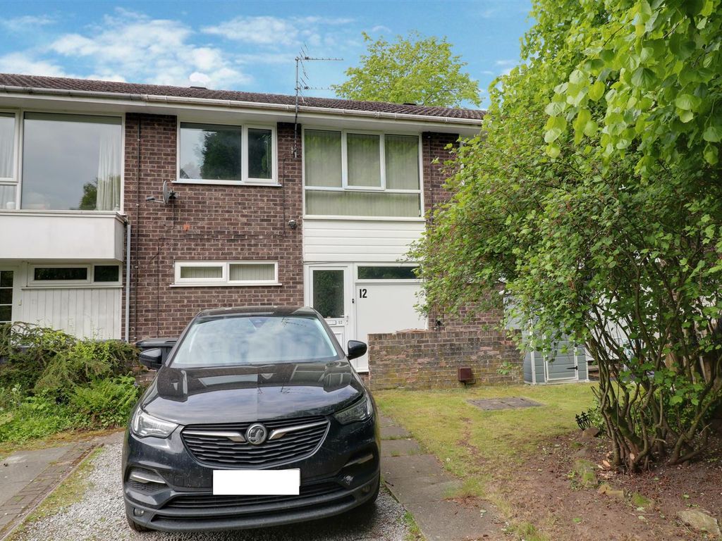 3 bed terraced house for sale in Weaver Close, Alsager, StokeOnTrent