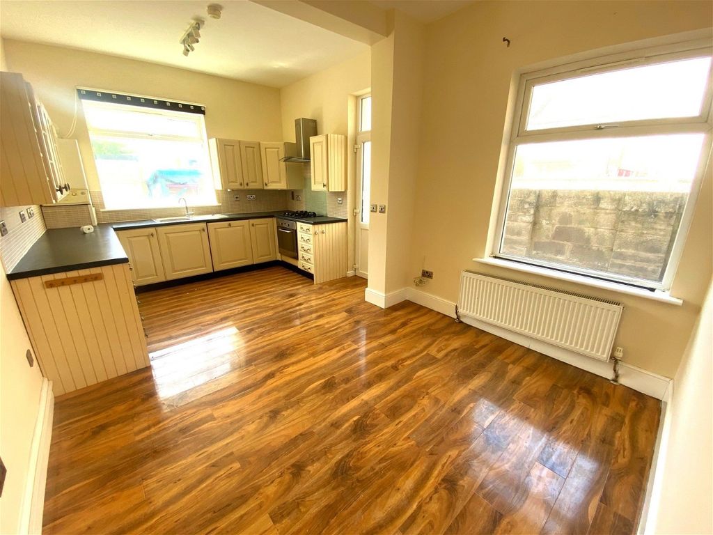 1 bed flat to rent in Beach Avenue, ThorntonCleveleys FY5 Zoopla