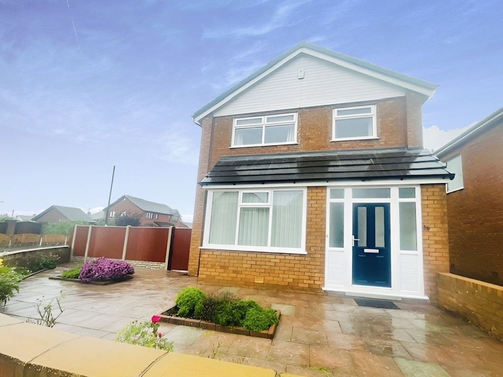 3 bed detached house to rent in Kidbrooke Avenue, Blackpool, Lancashire