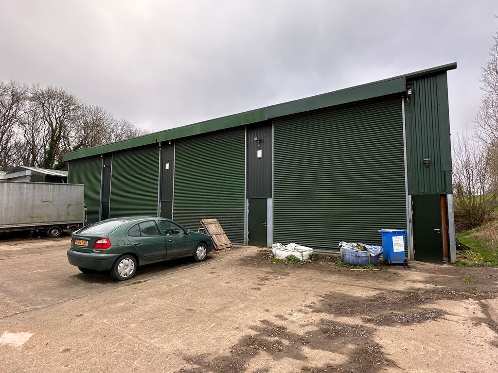 Industrial to let in Unit D Glade Farm, Crondall, Farnham GU10, £9,000