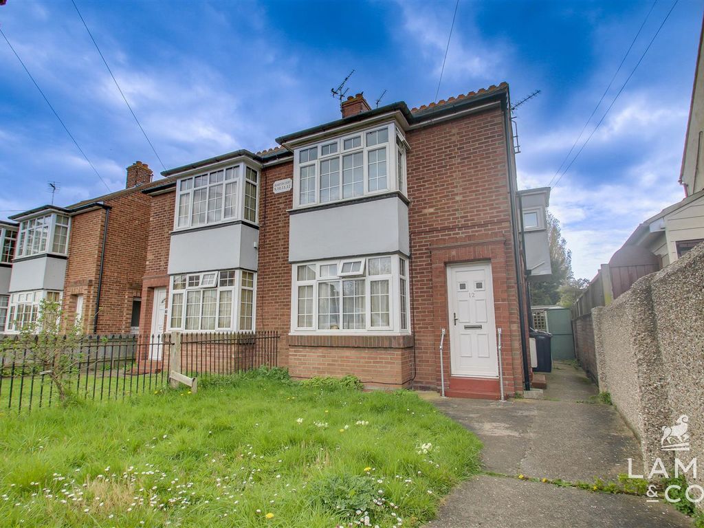 1 bed flat to rent in Coppins Road, ClactonOnSea CO15 Zoopla