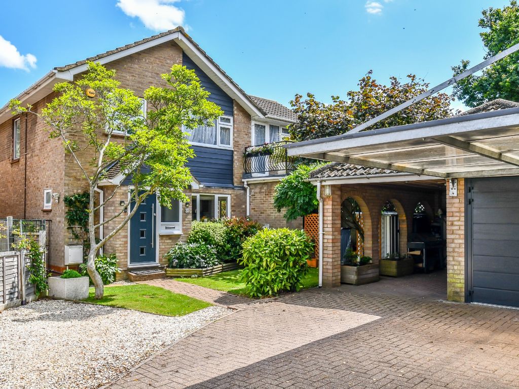 4 bed detached house for sale in Southfield Close, Benfleet, Essex SS7