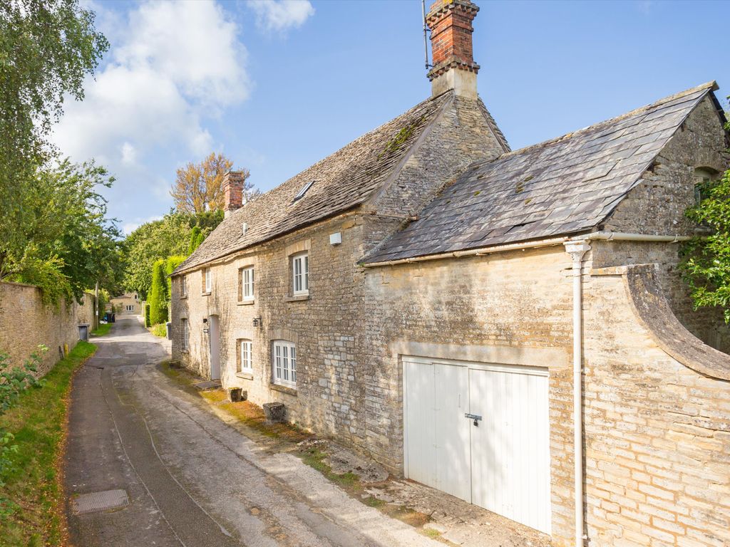 3 bed detached house for sale in Coln St. Aldwyns, Cirencester