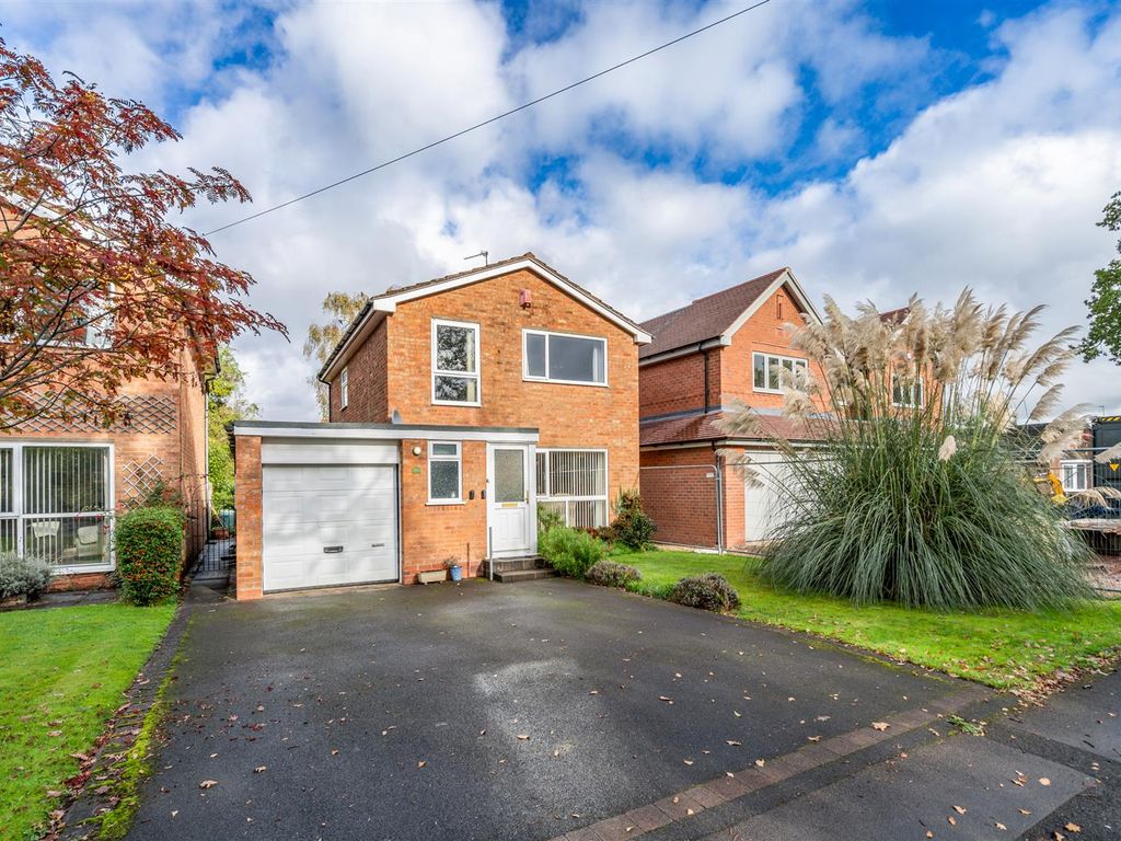 3 bed detached house for sale in Earlswood Road, Dorridge, Solihull B93