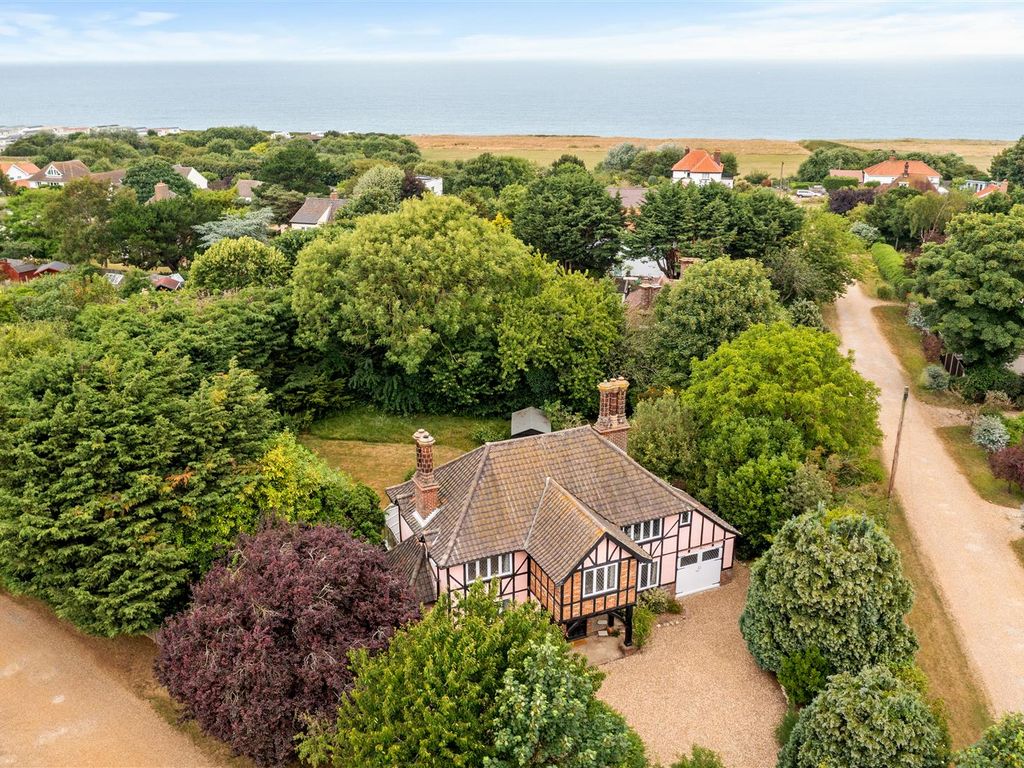 4 bed detached house for sale in Church Close, West Runton, Cromer NR27