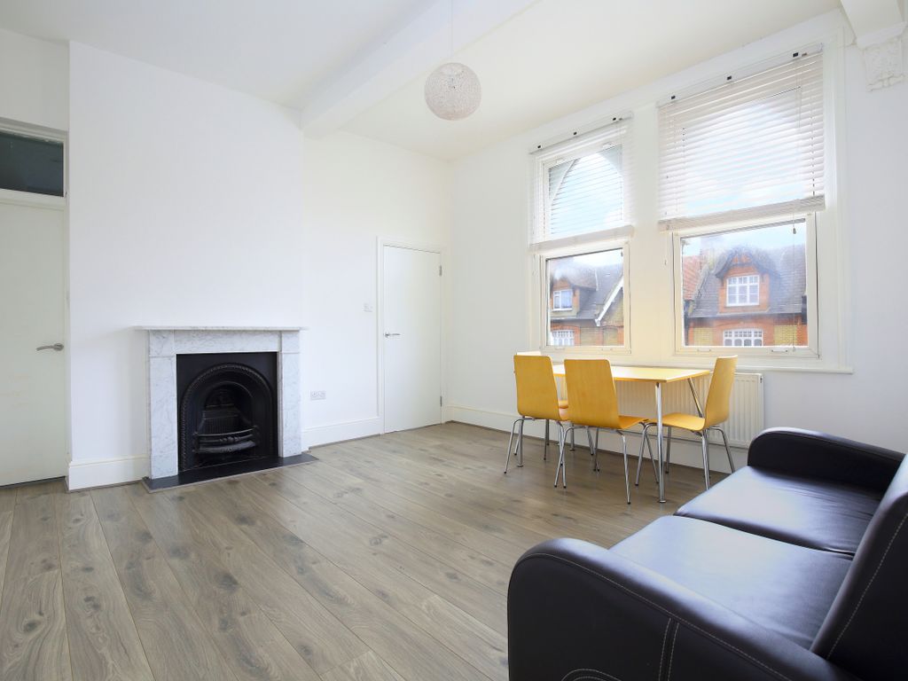 2 bed flat to rent in Stapleton Hall Road, London N4, £2,400 pcm Zoopla