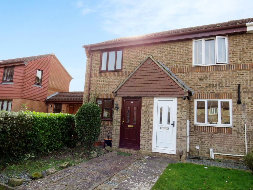 2 bed end terrace house to rent in Willowmead, Leybourne, West Malling