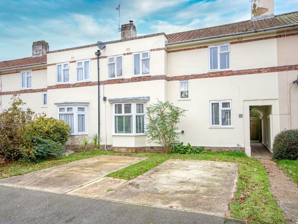 3 bed terraced house for sale in Walnut Avenue, Mansbridge, Southampton