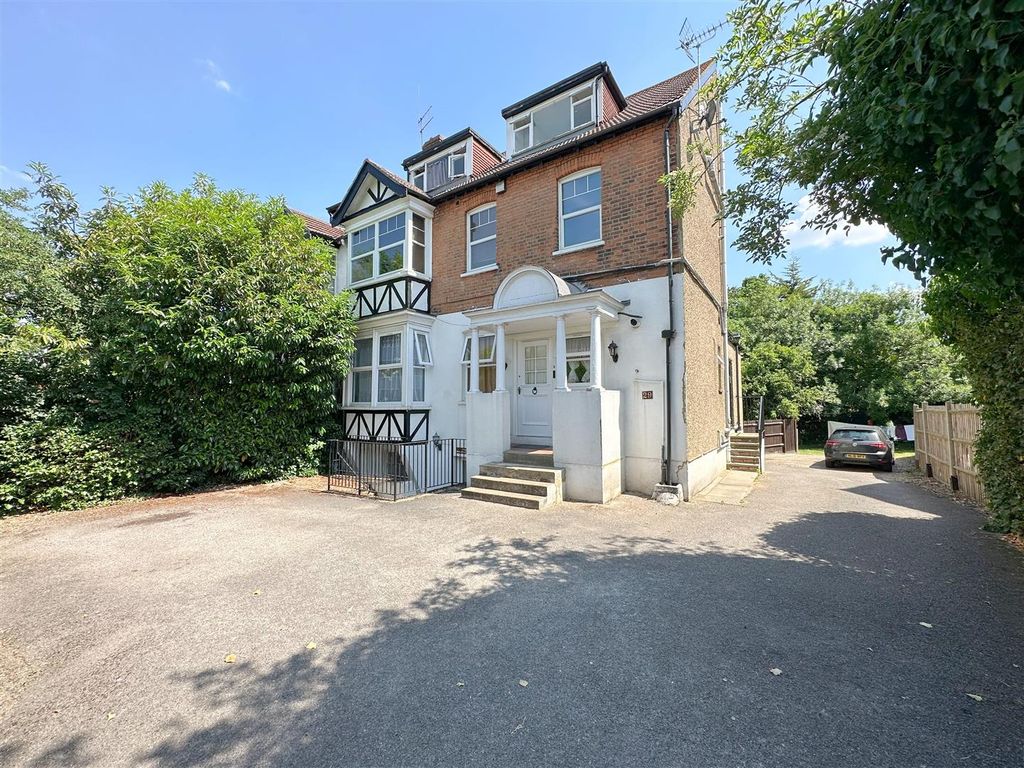 2 bed flat for sale in The Ridgeway, Enfield EN2 Zoopla