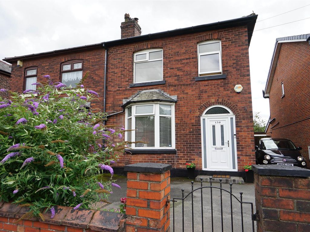 4 bed semidetached house for sale in Stopes Road, Little Lever, Bolton
