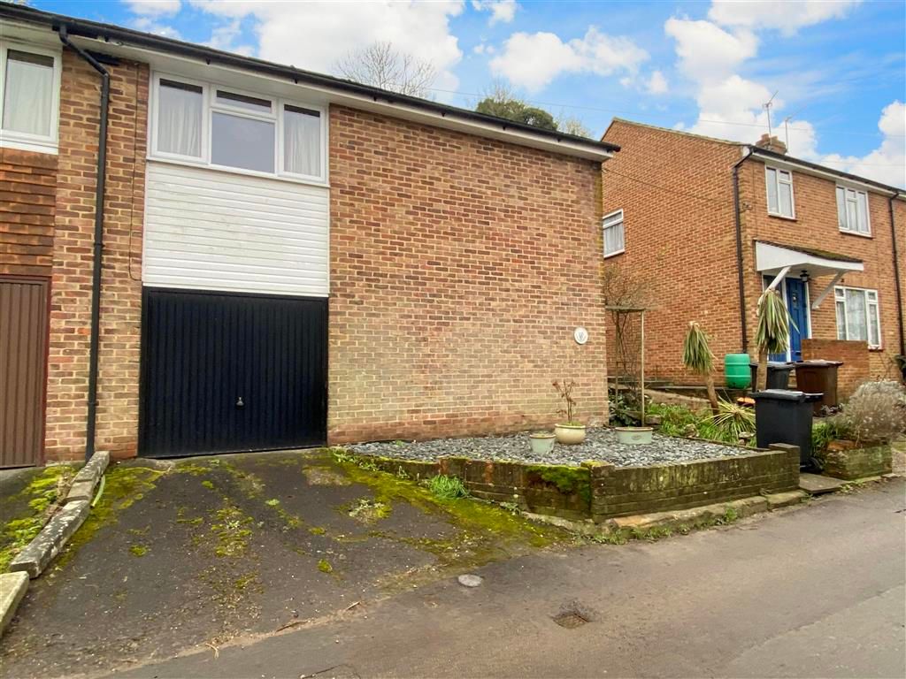 3 bed property for sale in Well Street, Loose, Maidstone, Kent ME15