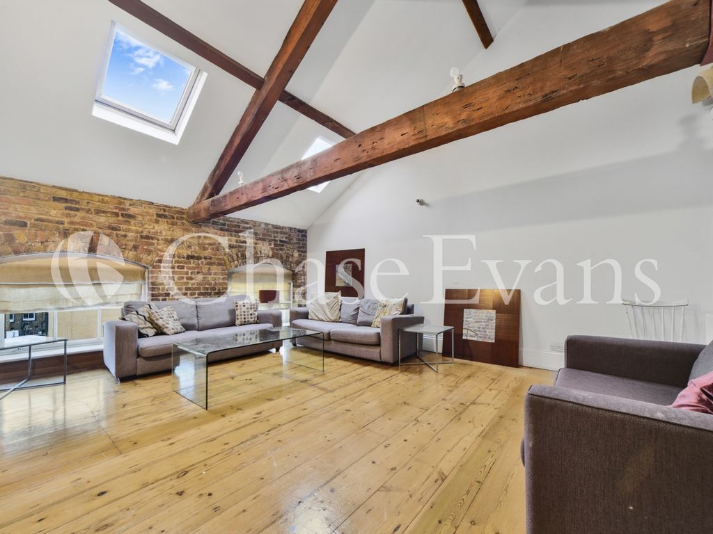 3 bed terraced house to rent in Providence Square, Shad Thames, London