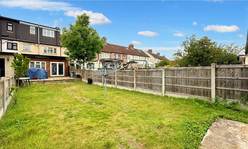 5 bed terraced house for sale in Bawdsey Avenue, Ilford IG2, £600,000 Zoopla