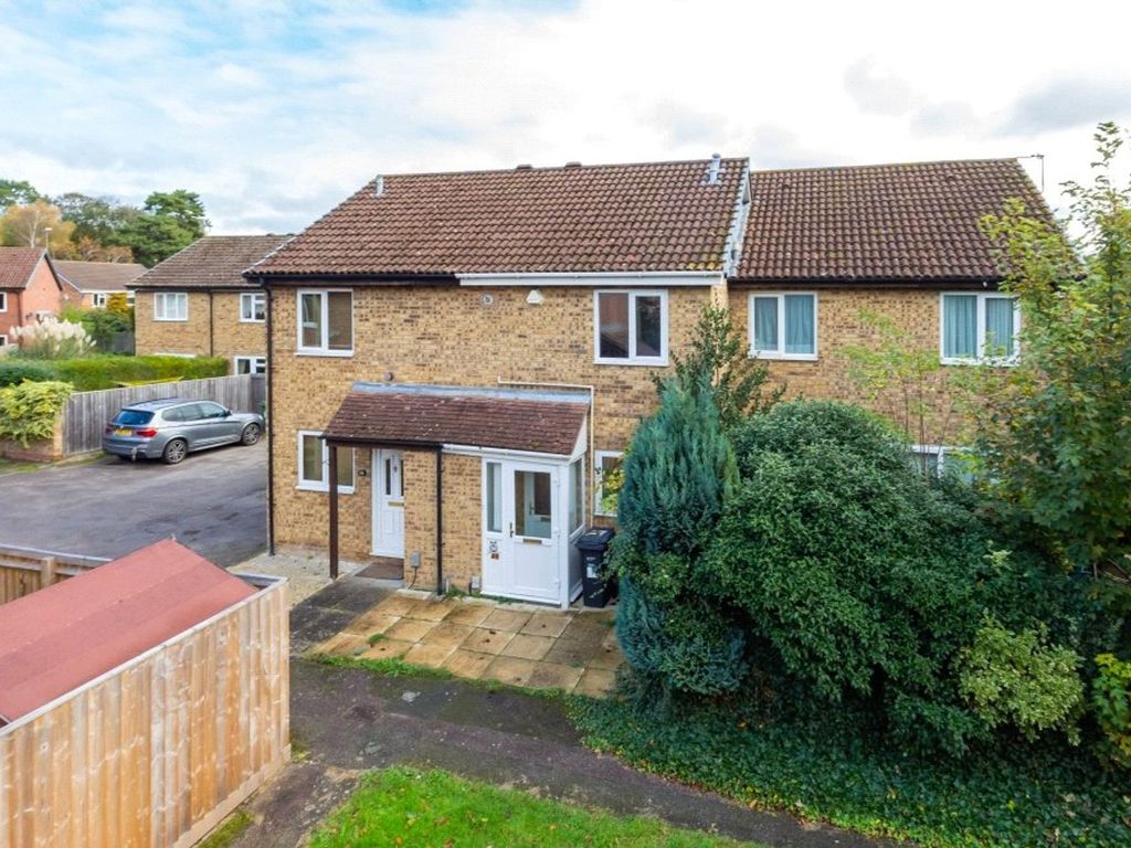 2 bed terraced house for sale in Riley Close, Abingdon OX14 Zoopla