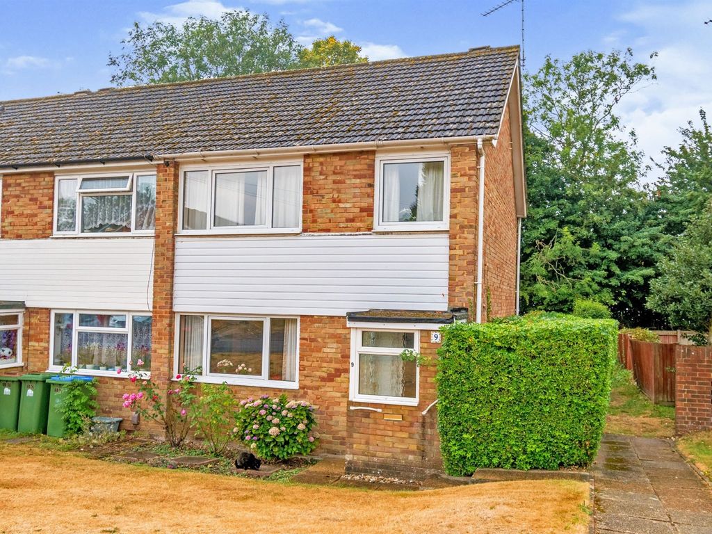 3 bed end terrace house for sale in Bealing Close, Southampton SO16