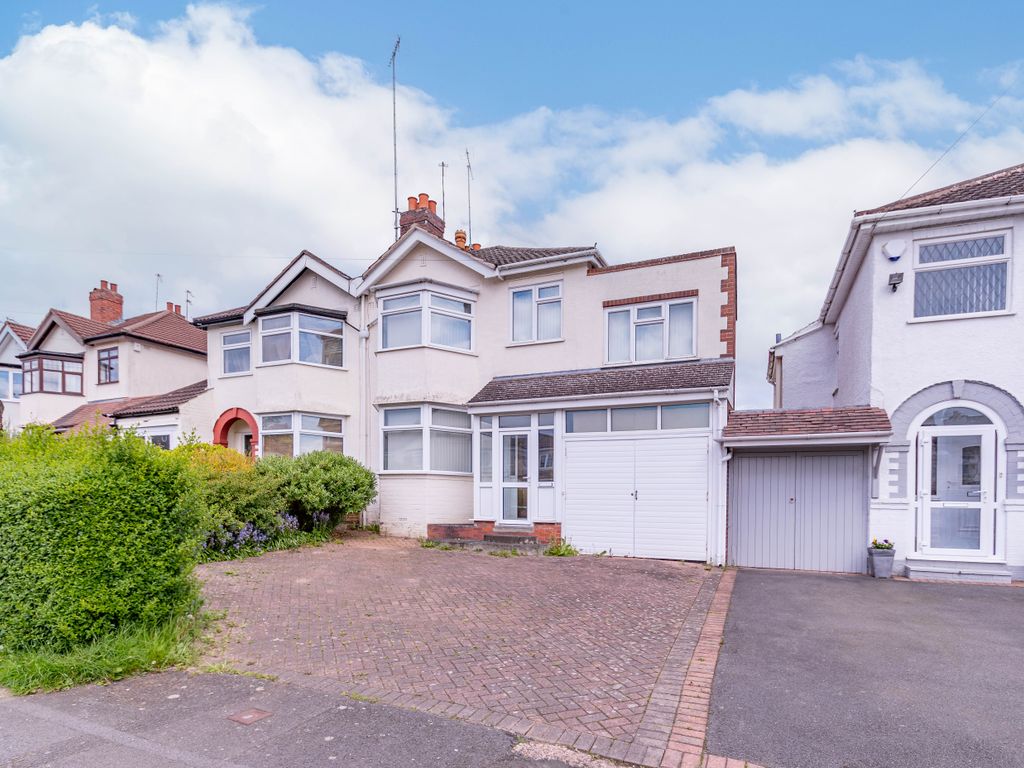 4 bed semidetached house for sale in Stanley Road, Oldbury, West