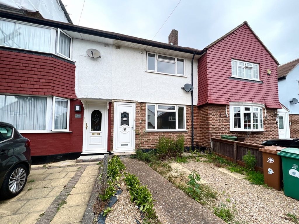 2 bed terraced house for sale in Arlington Drive, Carshalton SM5 Zoopla