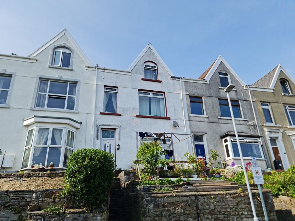 5 bed terraced house for sale in Brooklands Terrace, Swansea, City And