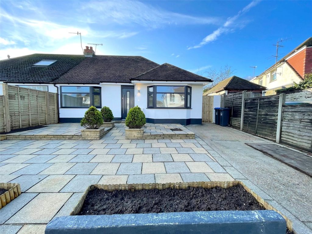2 bed bungalow for sale in Monks Avenue, Lancing, West Sussex BN15 Zoopla