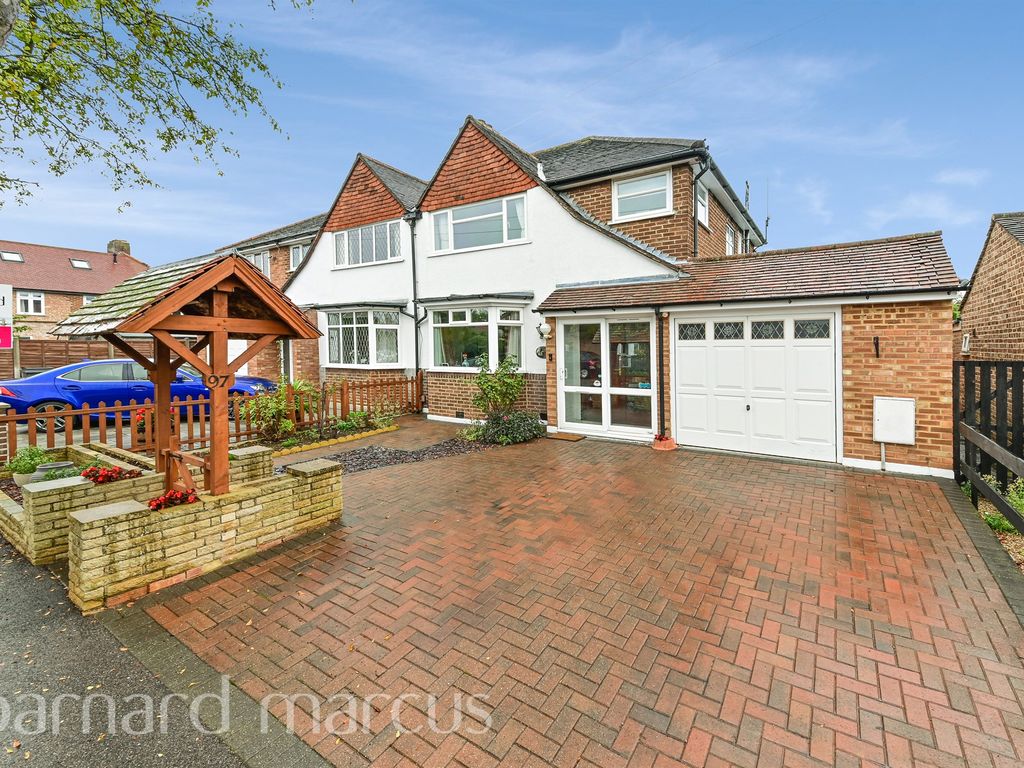 4 bed semidetached house for sale in Mayfair Avenue, Worcester Park