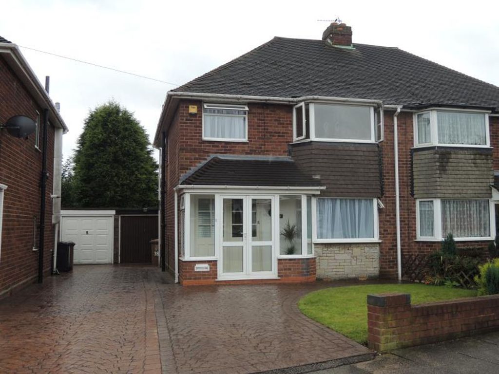 3 bed semidetached house for sale in Lorimer Way, Birmingham B43, £