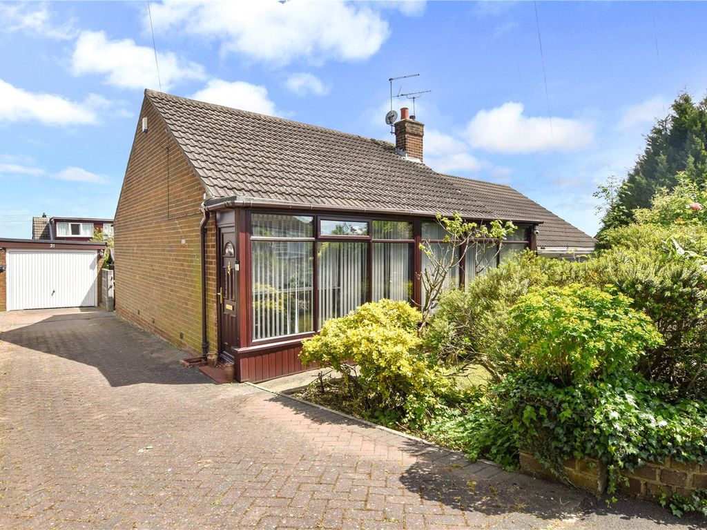 2 bed bungalow for sale in Croft House Grove, Morley, Leeds LS27, £