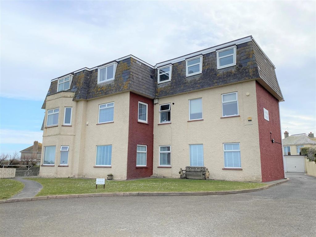 2 bed flat to rent in Lusty Glaze Road, Newquay TR7, £795 pcm Zoopla
