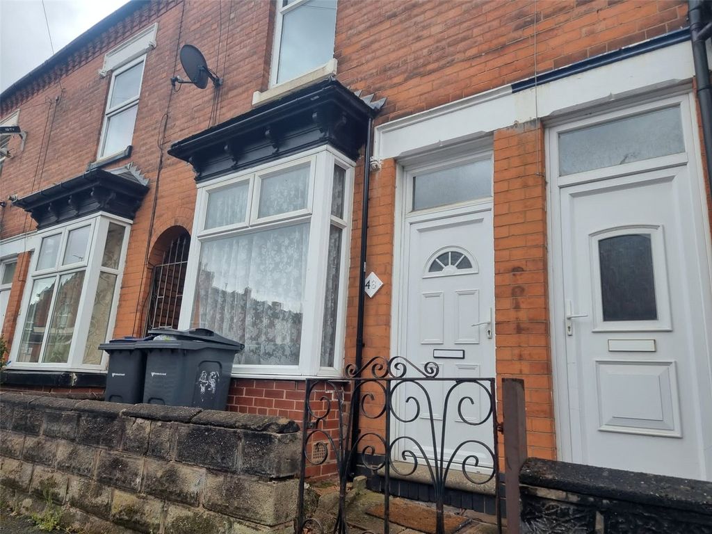 3 bedroom house for sale, Canterbury Close, Erdington, Birmingham B, B23 7AQ