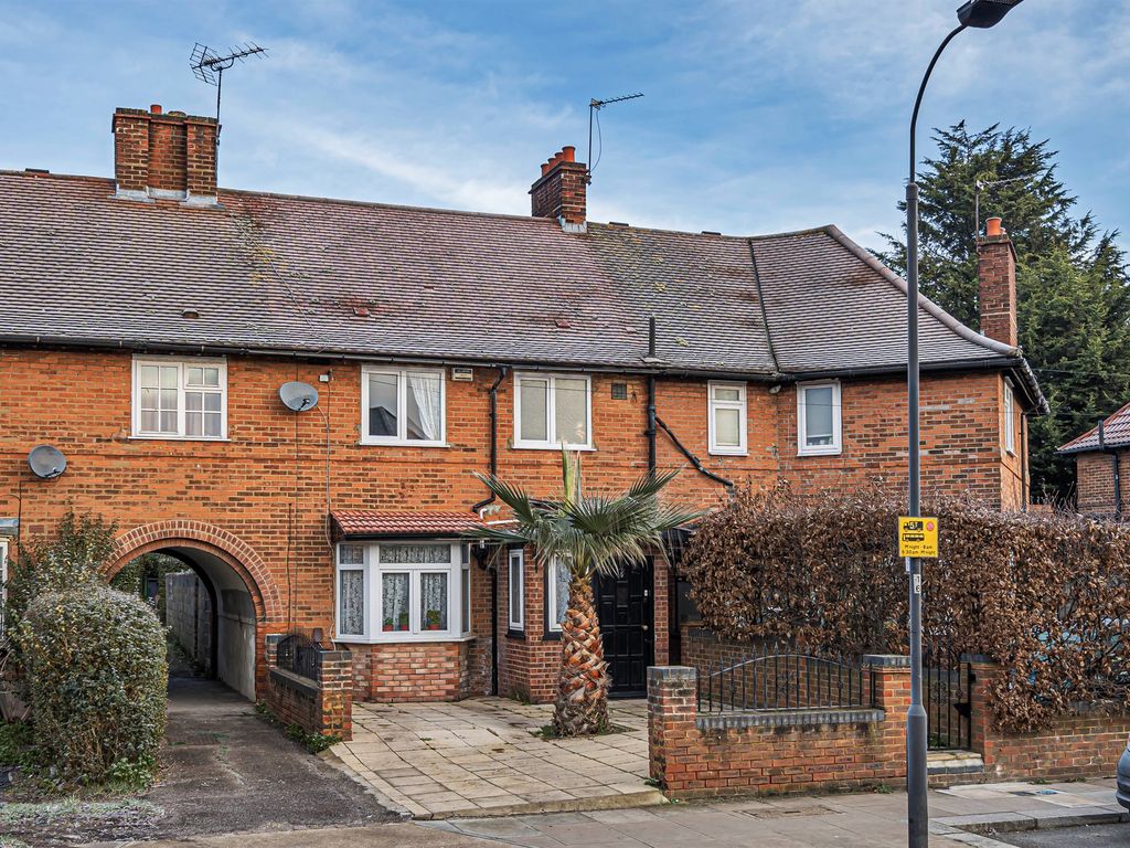 3 bed terraced house for sale in Bryony Road, London W12, £750,000 Zoopla