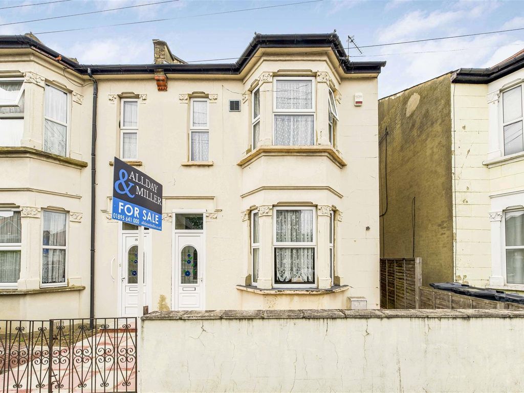 4 bed semidetached house for sale in Hibernia Road, Hounslow TW3, £