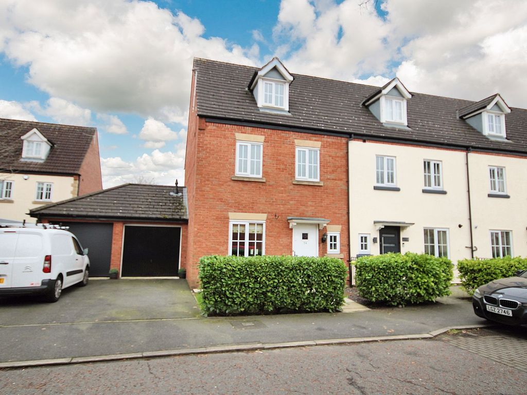 4 bed terraced house for sale in Lytham Close, Great Sankey WA5, £