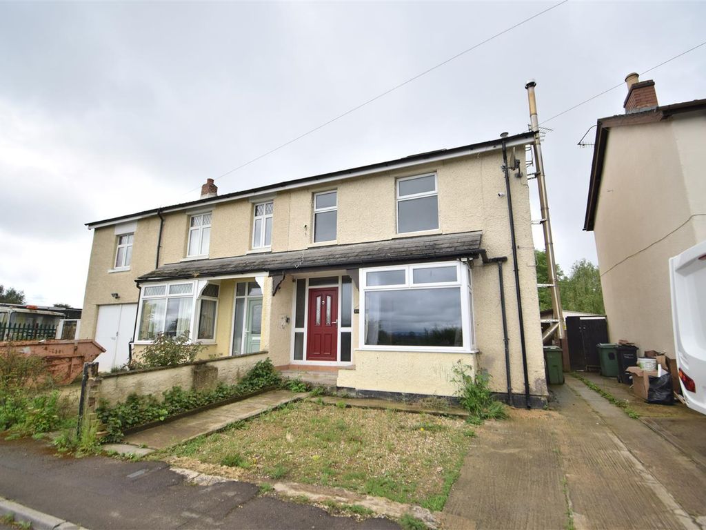 3 bed semidetached house for sale in Sandhurst Lane, Sandhurst