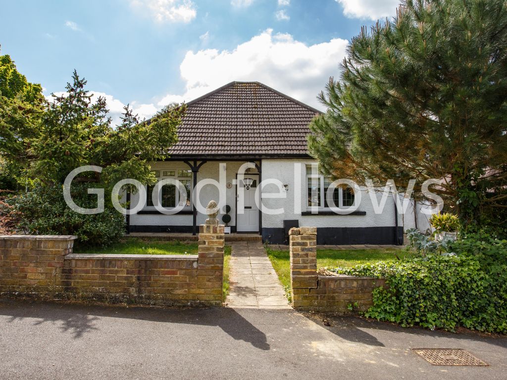 3 bed detached house to rent in Aultone Way, Sutton, Surrey SM1 Zoopla