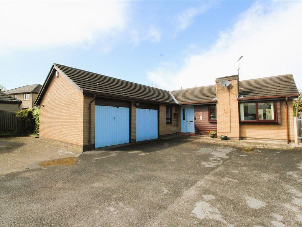 3 bed detached bungalow for sale in Green Lane, Brighouse HD6, £325,000 Zoopla