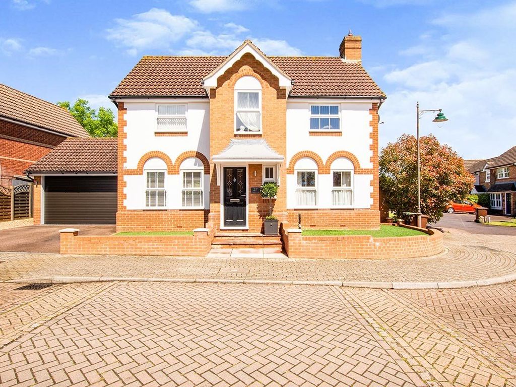 4 bed detached house for sale in Lapins Lane, Kings Hill, West Malling