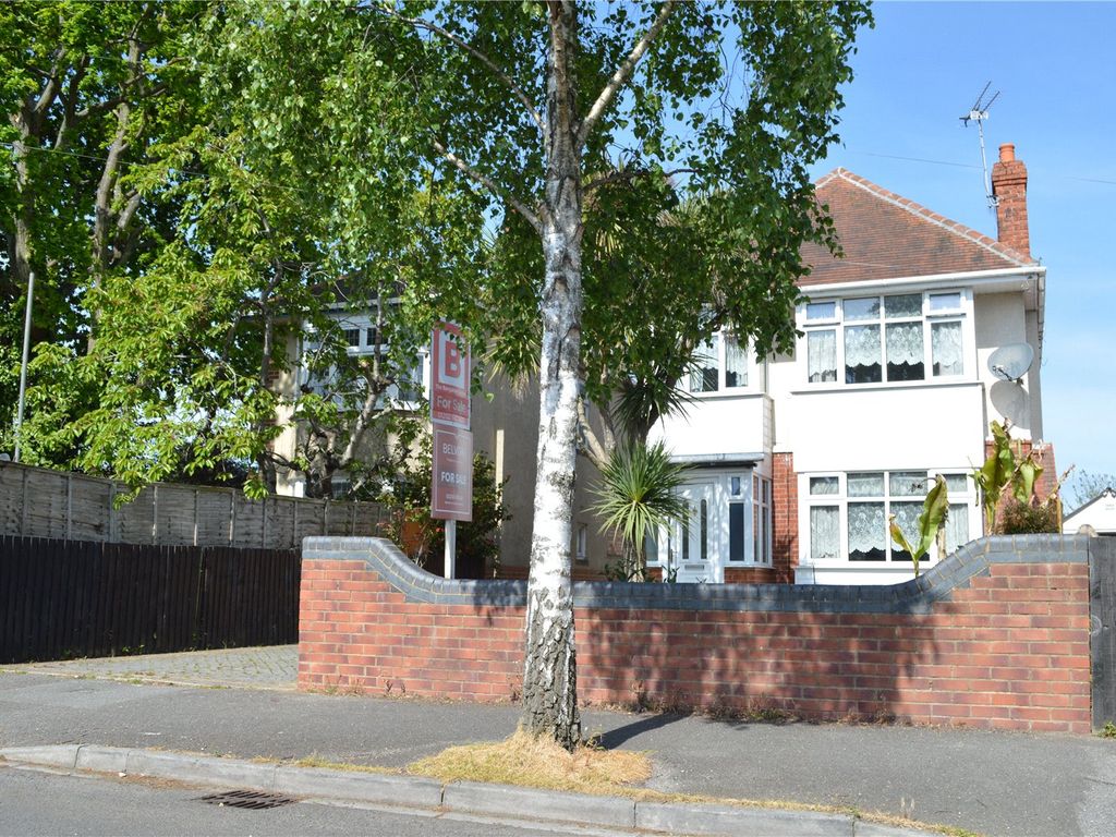 Cox Avenue, Muscliff, Bournemouth, Dorset BH9  